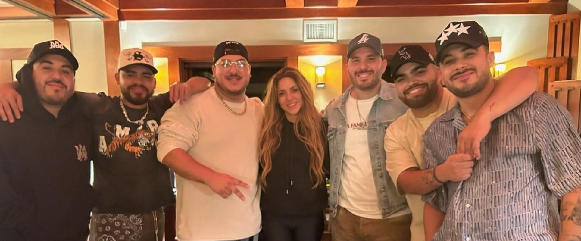 Shakira anuncia colaboración con Grupo Frontera