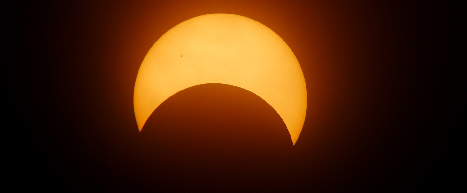 Increíbles Imágenes del Eclipse Solar Total del 8 de abril 2024