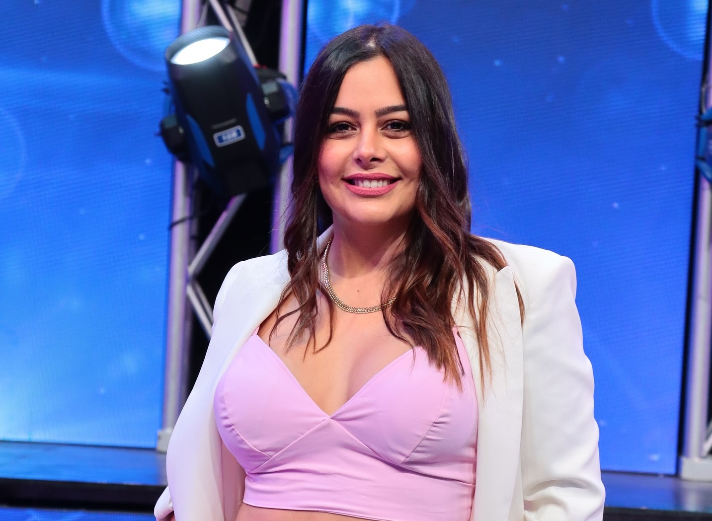 Larissa Riquelme denuncia «Fake News» sobre ella en Facebook