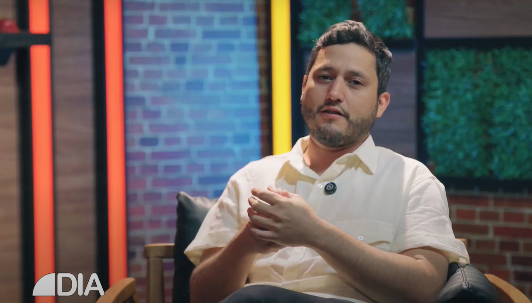 Henry Fornerón nos habló sobre el éxito de “Mi Grado Es Un Peligro”
