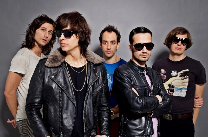 The Strokes apuesta por un sonido más emocional